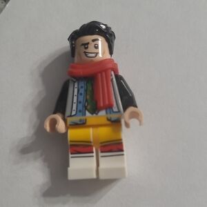Lego TV Series Friends Minifigure - Joe Tribbiani Red Scarf